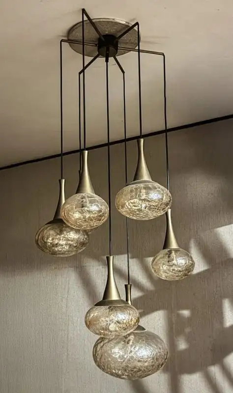 A-512 – Langer Vintage-Luster mit Rauchglas für Stiegenhaus